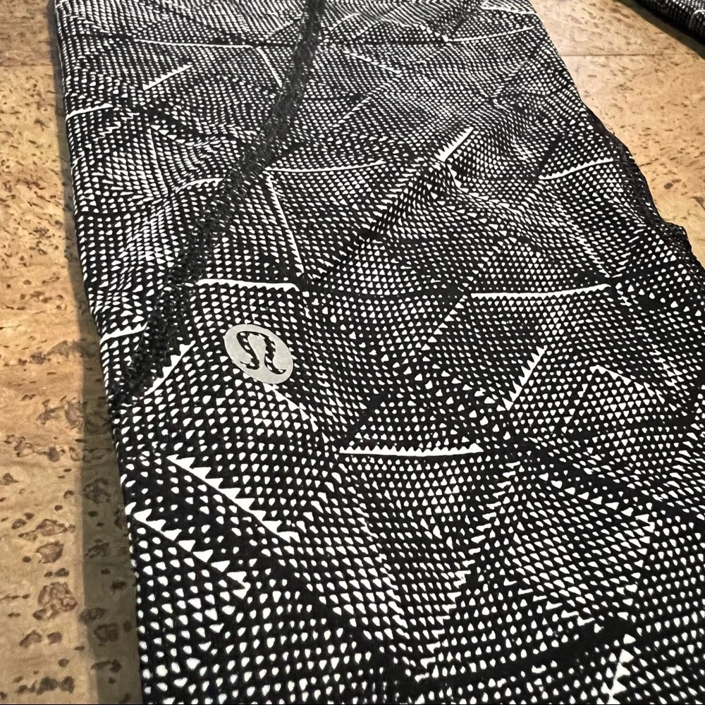 Lululemon - Inspire Tight II (25") Formation Alpine White Black / Black - Picture 9 of 9